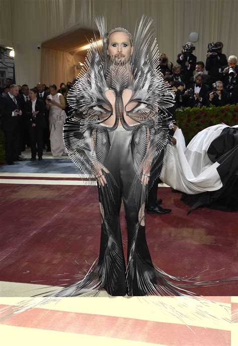 Fredrik Robertsson Met Gala Todos Los Looks De La Alfombra Roja