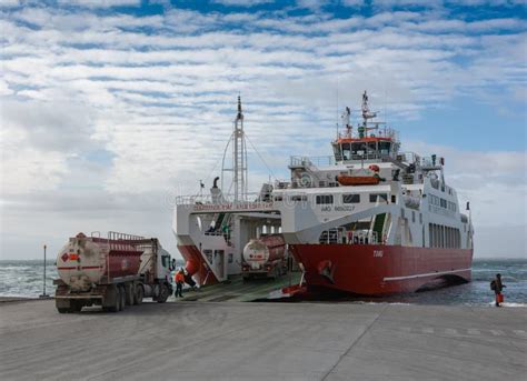 Gran Transbordador De Coches Desde Punta Delgada Hasta Tierra Del Fuego