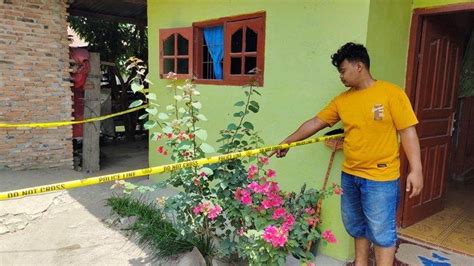 Bayi Laki Laki Diduga Baru Lahir Dibuang Ibunya Di Depan Rumah Warga