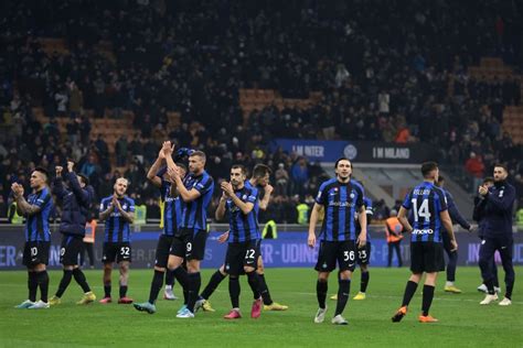 Inter De Mil O X Benfica Onde Assistir Hor Rio E Escala Es Metr Poles