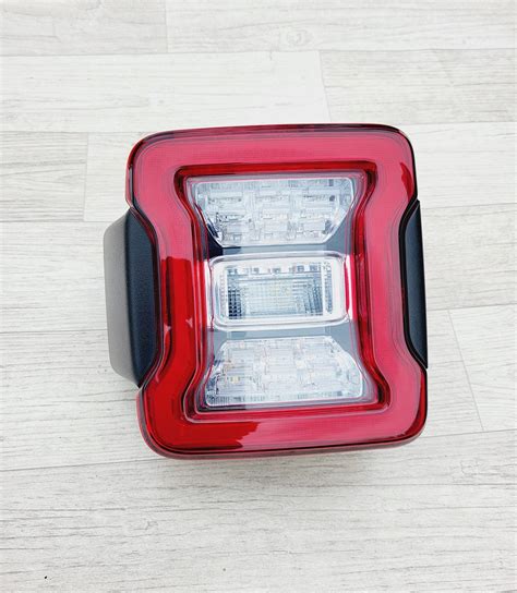 Jeep Wrangler JL lampa tył lewa LED EU porównaj ceny Allegro pl