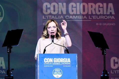 Con Giorgia L Italia Cambia L Europa La Carica Di Meloni In Piazza Del