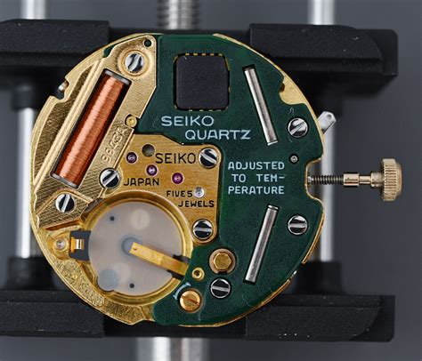 The Superior Seiko Quartz Movements From The 1970s Everest Bands