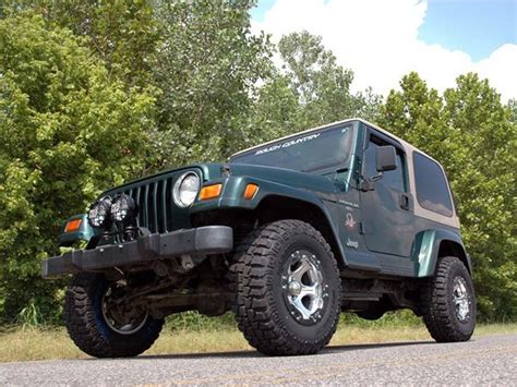 2000 Jeep Wrangler 2 Inch Lift Kit Jeep Wrangler 2 Inch Lift 35 Inch Tires The Mopar Lift