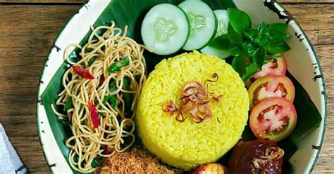 Resep Nasi Kuning Samarinda Oleh Yuliana Menjoi Cookpad