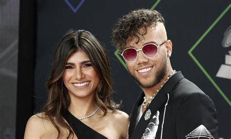 Mia Khalifa Y Jhay Cortez Confirmaron Su Relaci N Sentimental