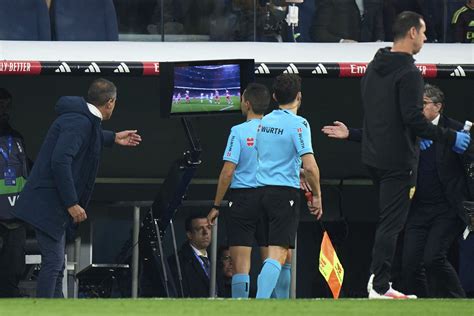 Penalti Falta En Ataque Y No Hay Mano Los Audios Del Var En El Madrid