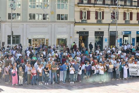 La Marea Blanca sale a las calles de Málaga para defender la sanidad