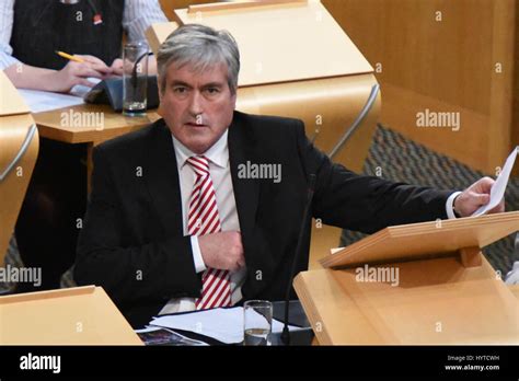 Labour front bench hi-res stock photography and images - Alamy