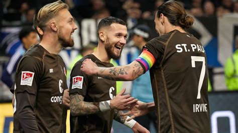 St Pauli Irvines Zeichen Folgt Das Signal Kicker