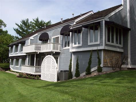 Residential Buildings Benefit from Retractable Awnings - Western Awning