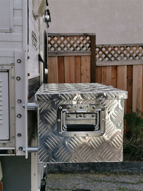 No Drill External Storage Box - Truck Camper Magazine