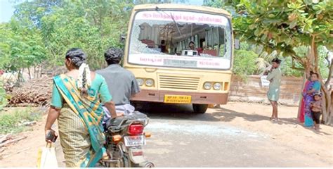 அரசு பேருந்துகளின் கண்ணாடியை உடைத்த மர்ம நபர்கள் அதிரடி வேட்டையில்