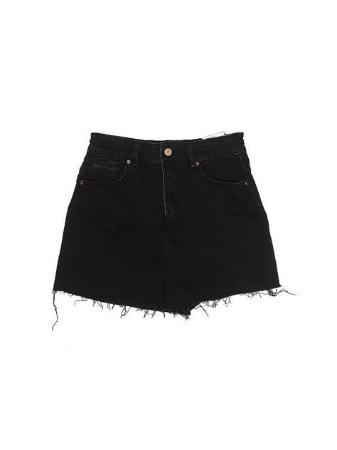 Zara 100 Cotton Solid Black Denim Shorts Size 6 47 Off Thredup