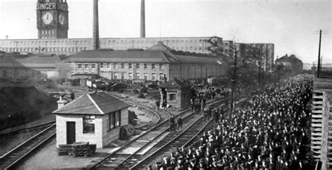 Tour Scotland Old Photograph Singer Factory Clydebank Scotland