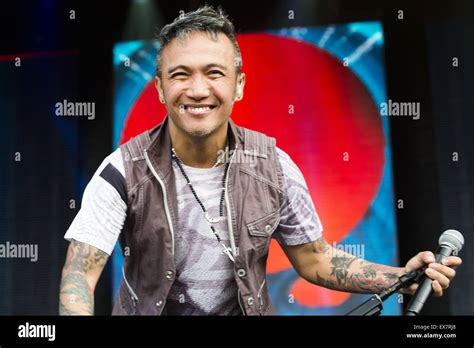 Calgary Alberta Canada 8th July 2015 Lead Singer Of Journey Arnel Pineda Performs In