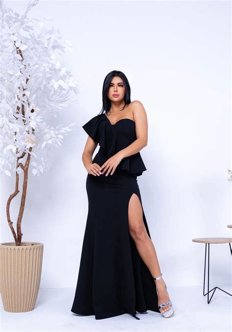 Vestido De Festa Longo Fenda De Um Ombro S Babados Preto