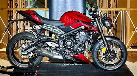 Mô tô phân khối lớn naked bike Triumph Street Triple RS 765 2023 về