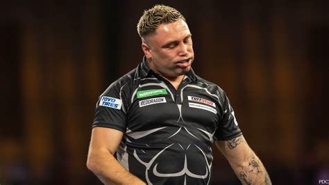 Sensation Bei Der Darts Wm Gerwyn Price Wird Von Brendan Dolan Nach