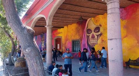 Honraron A Difuntos Con Enorme Mural En Pante N De San Luis Potos