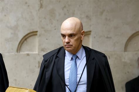 Moraes Se Declara Impedido Em Caso De Amea A Fam Lia Mas Mant M