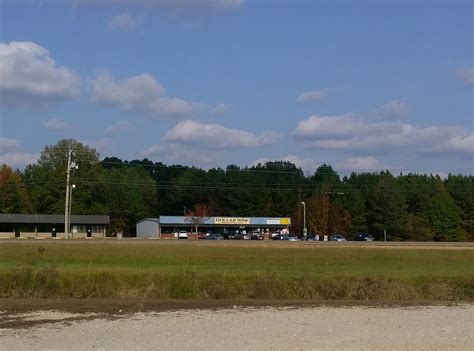 Long View Of The Burnsville Ms Dollar Wise Store Heres A Flickr