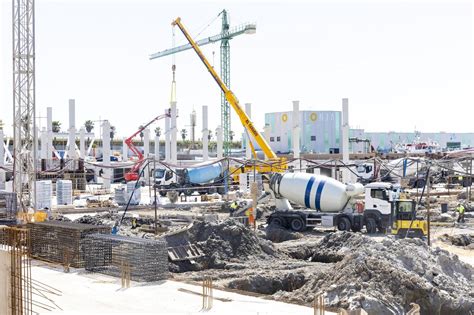 Visita A Las Obras De La Nueva Zona De Ocio Del Puerto De Torrevieja