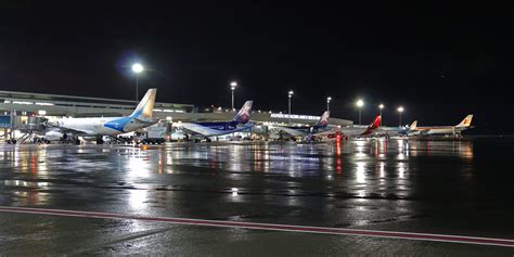 Aeropuerto de Quito recibe certificación internacional al reducir la