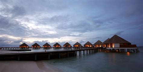 Resort Adaaran Club Rannalhi In Maldives Maldives Arenatours Uk