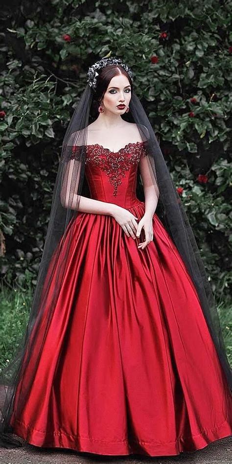 Gothic Wedding Dresses 27 Dark Romance Looks Artofit