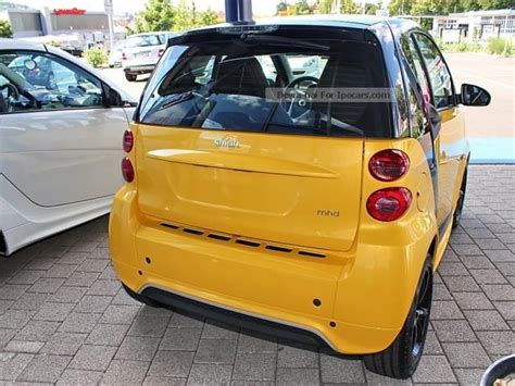 2013 Smart Fortwo Edition City Flame With Navigation Power U V M