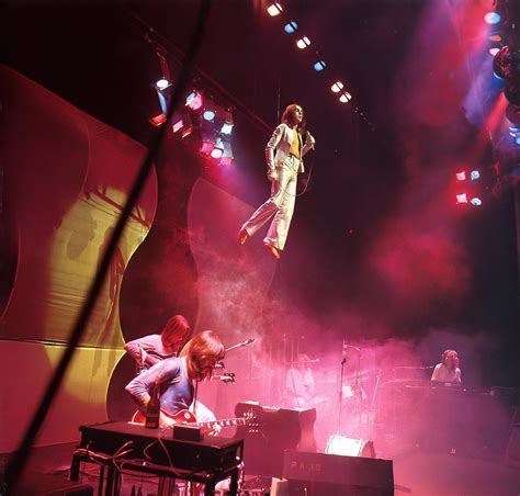 Genesis, Live 1973 : r/Genesis