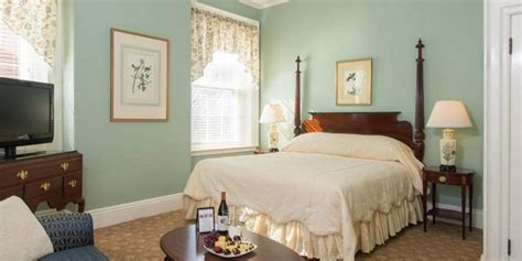 Welcome to Middlebury Inn | Historic New England Hotel in Middlebury, VT