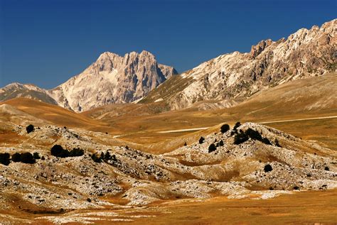 Parco Nazionale Del Gran Sasso E Monti Della Laga — Più Turismo