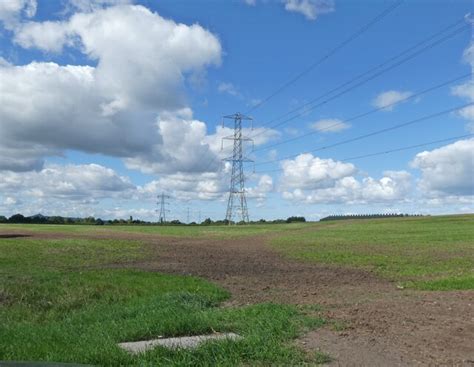 Power Lines Crossing Pilton Park © Roger Cornfoot Geograph Britain