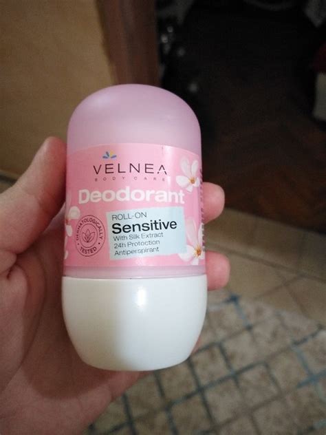 Velnea Roll On Deodorant Antiperspirant 24h Sensitive With Silk Extract