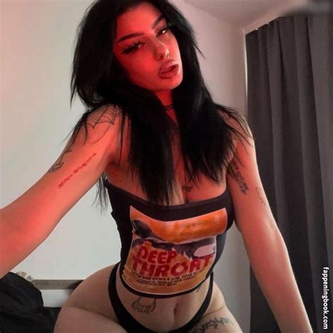 Shawtysuzi Nude OnlyFans Leaks Fappening FappeningBook