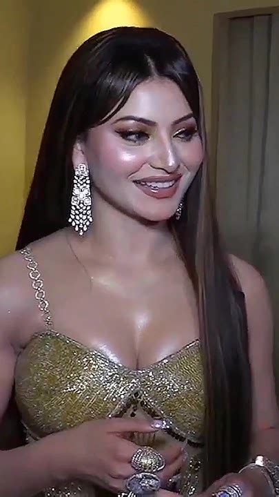 Urvashi Rautela Looking So Fab In Golden Outfit🔥💯 Urvashirautela The