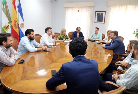 La Alcaldesa Recibe A La Asociaci N Adma En El Marco De La Celebraci N