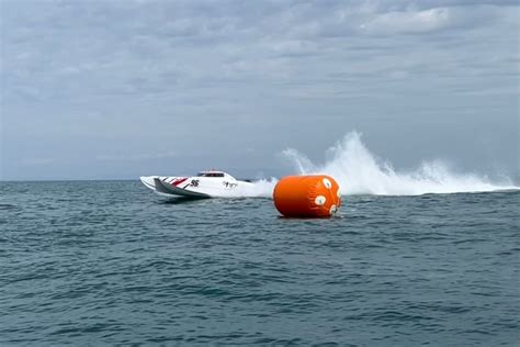 Foto Festivalul Cailor Putere I Al Vitezelor Ame Itoare Pe Lacul