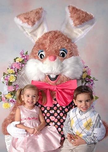 Easter bunny, NWA Mall