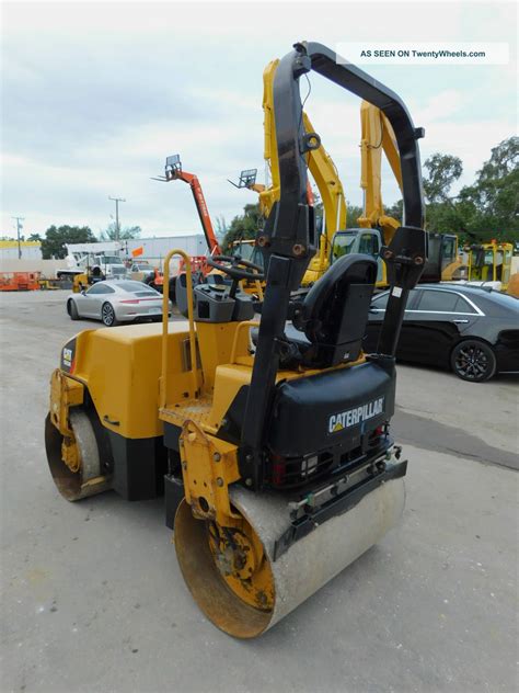 Cat Cb E Double Drum Tandem Vibratory Roller Smooth