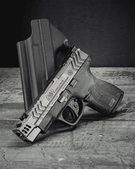 Smith Wesson Elevates Performance With New M P Carry Comp Series