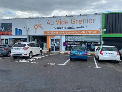 Au Vide Grenier Vide Grenier Permanent à DOUAI 59