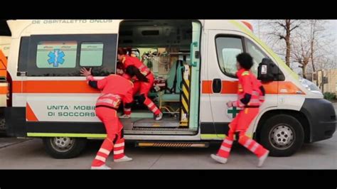 Montesarchio Scontro Tra Due Auto In Via Napoli Un Ferito In Ospedale