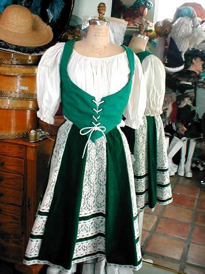 Irish Woman Irish Clothing Traditional Irish Clothing Irish