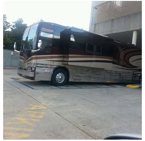 Tour Bus Hunter Hayes