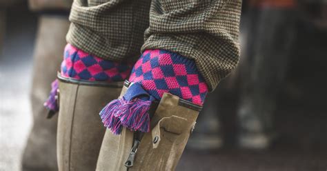 Should Your Shooting Socks Go Over Or Under Your Breeks Shoothub By