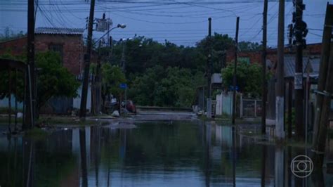 Chuva Segue Causando Transtornos No Rio Grande Do Sul Enquanto