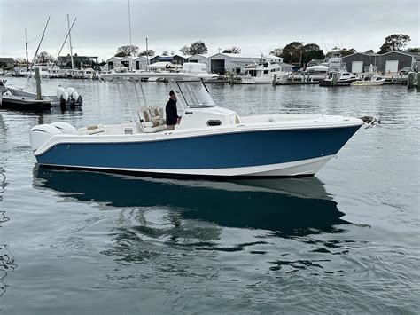 2022 Edgewater 280 Cc Center Console For Sale Yachtworld